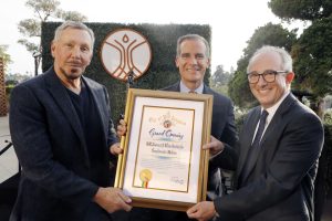 Larry Ellison, Los Angeles Mayor Eric Garcetti, and Dr. David Agus celebrate the grand opening of the Lawrence J. Ellison Institute for Transformative Medicine